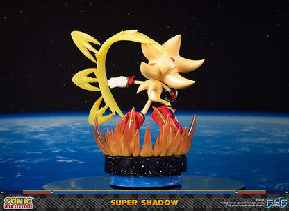 Sonic super shadow Staty