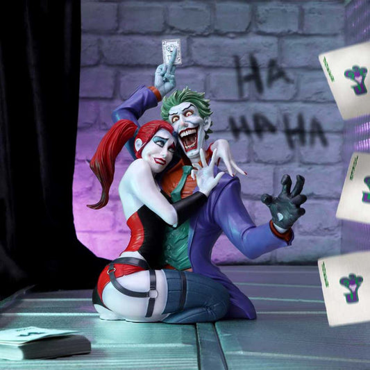 The joker & harley quinn bust