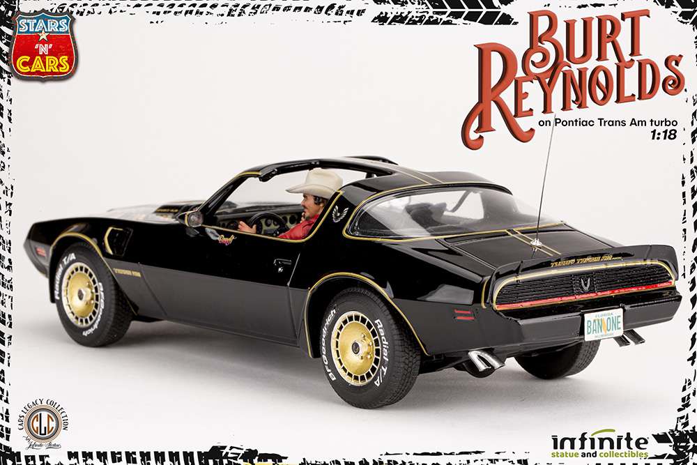 Burt Reynolds på Pontiac Trans Am 1/18 Resin Staty