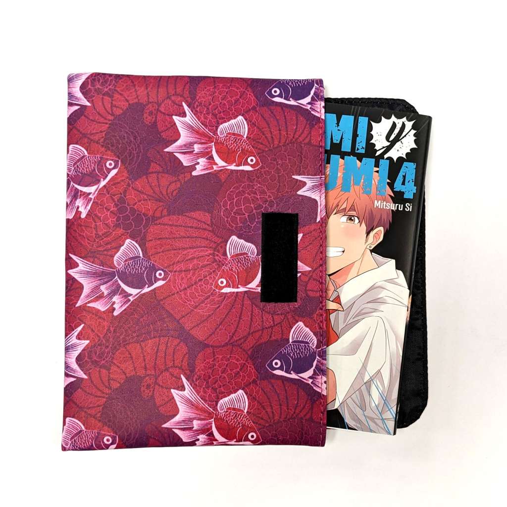 Uchiwa fishpond manga book case